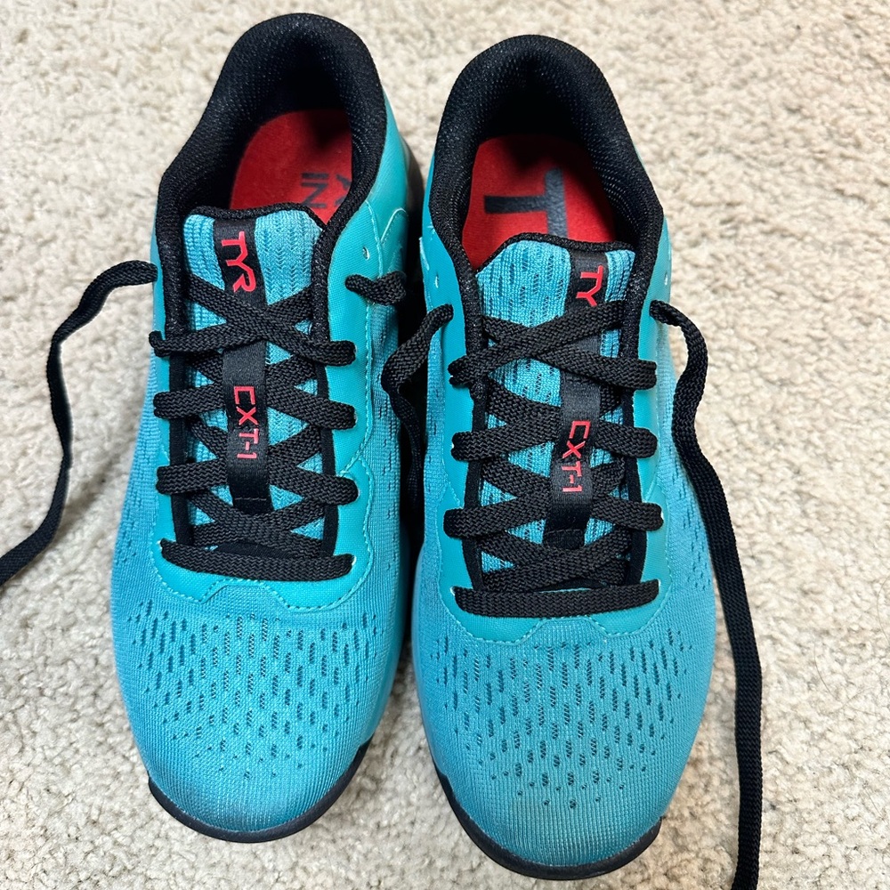 Women’s tyr shoes